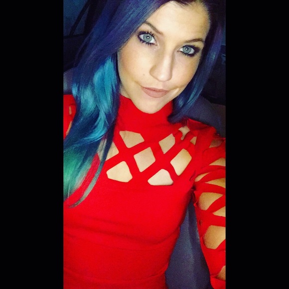 Meet your Posher, Stephanie - Picture 4 of 5